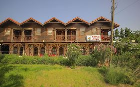 Yavuz Motel Adrasan